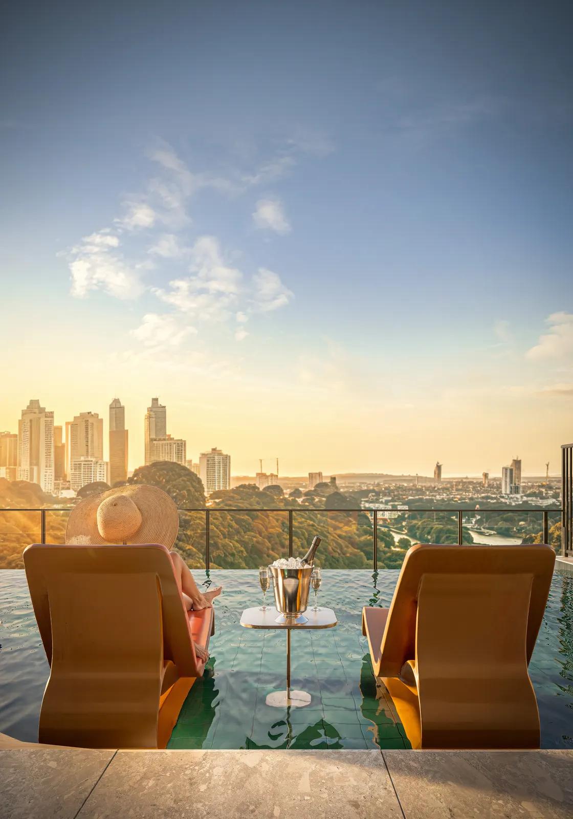 PISCINA (1).webp