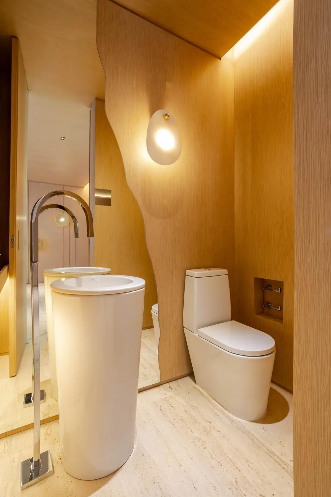 2024-10-13_CITY-Majestic-Lavabo (6).webp