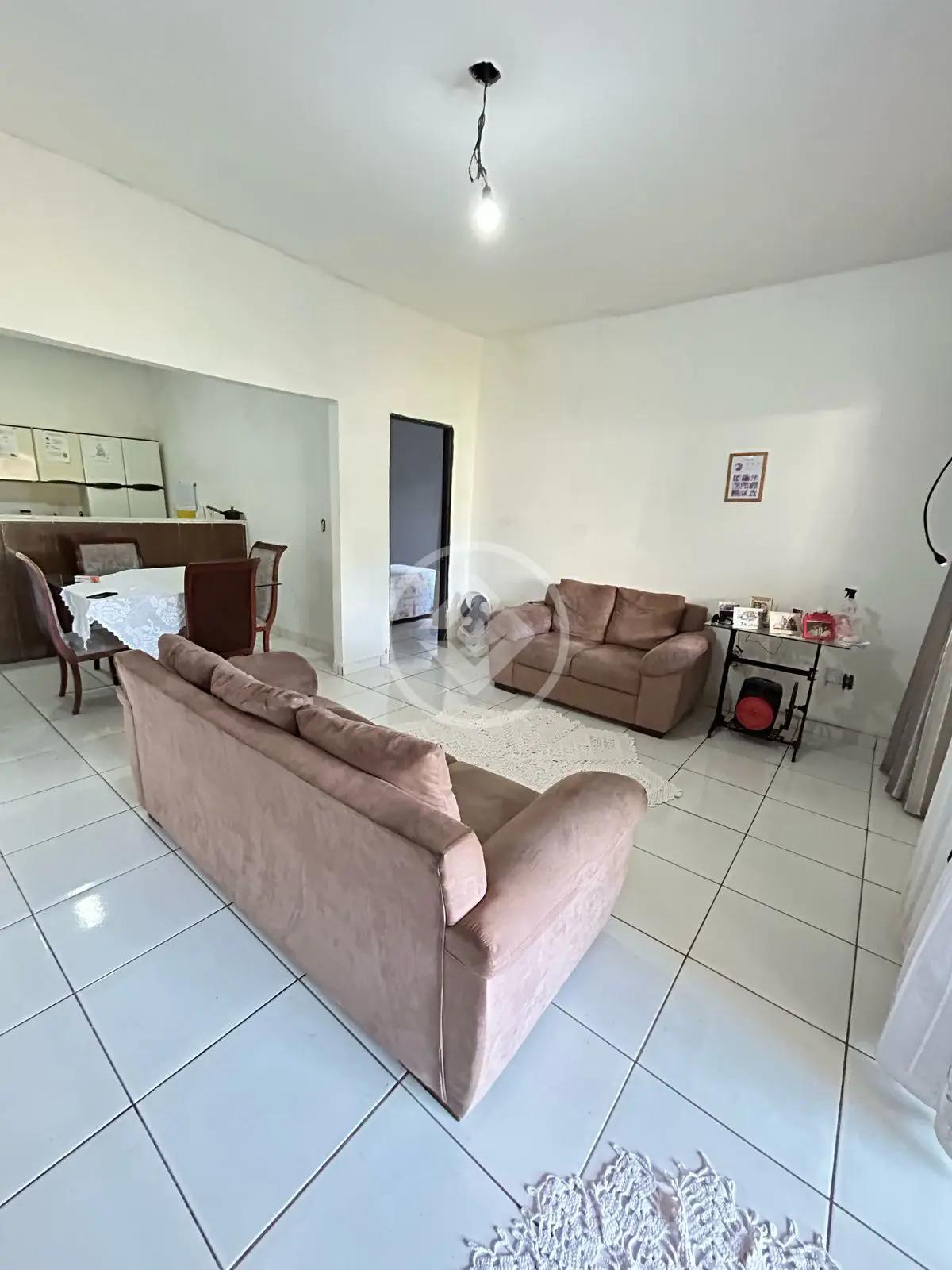2816 Casa Térrea no Setor Residencial Canadá – fachada do empreendimento